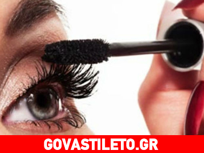 Πώς να φρεσκάρεις τη μάσκαρα που έχεις φορέσει από το πρωί!